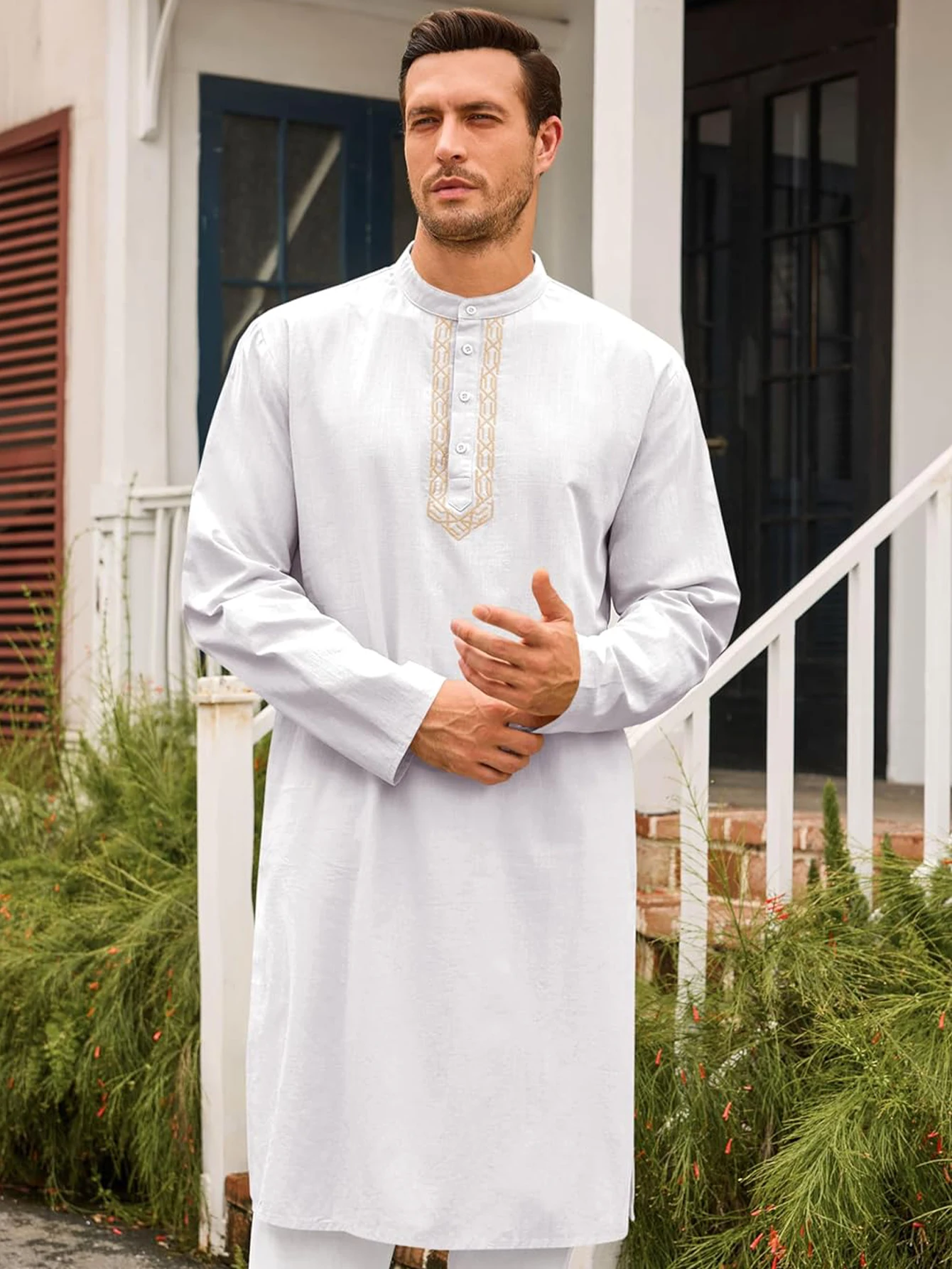 Men's Islamic Clothing Long Sleeve Embroidery Loose Muslim Kaftan Thobe Men Saudi Arabia Middle Eastern National Muslim Costumes