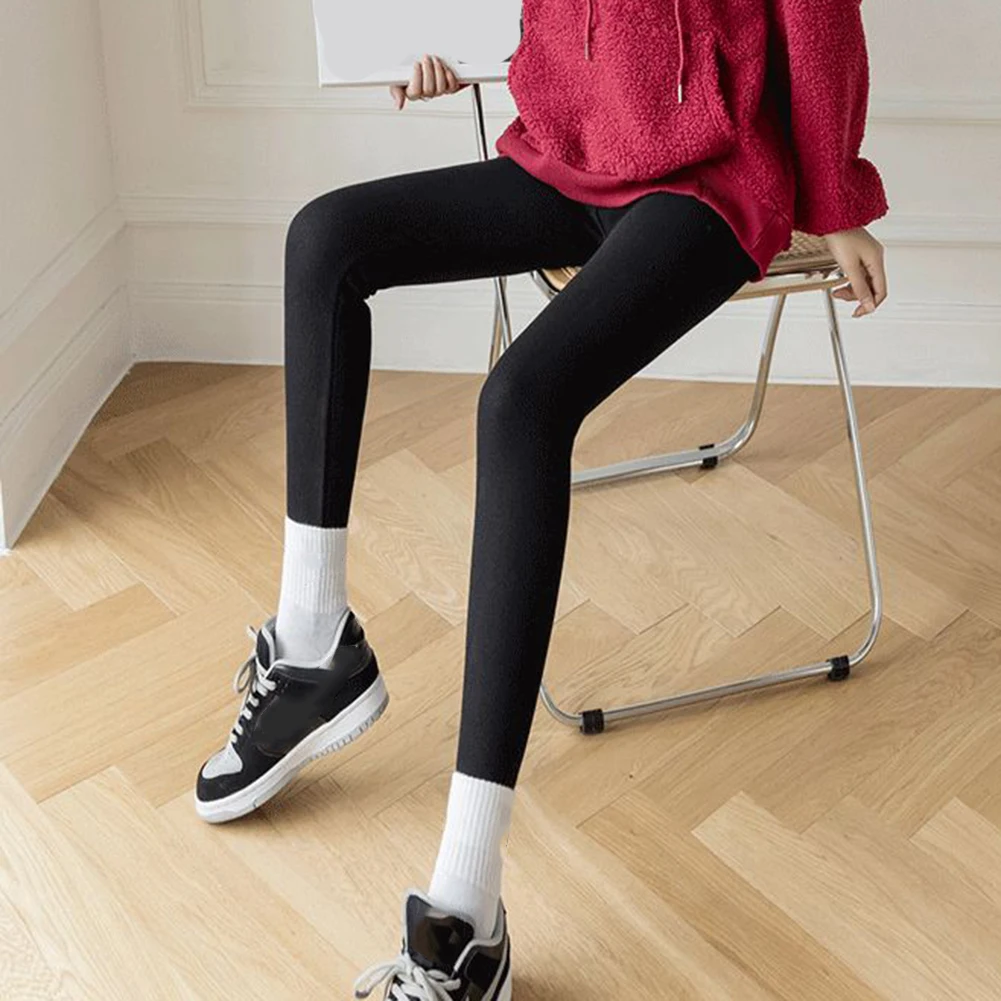 เลกกิ้งผ้าฟลีซแบบสกินนี่สำหรับใส่ทุกวัน เลกกิ้งผ้าฟลีซสีดำ กางเกงขายาวผู้หญิง ลายเรียบ เหมาะสำหรับฤดูหนาว