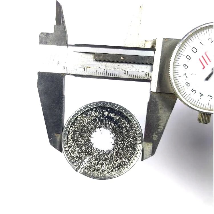 Flexible Internal Coil Spring Spiral Brush With Steel Wire Single Layer Design For Steel Rod Cleaning