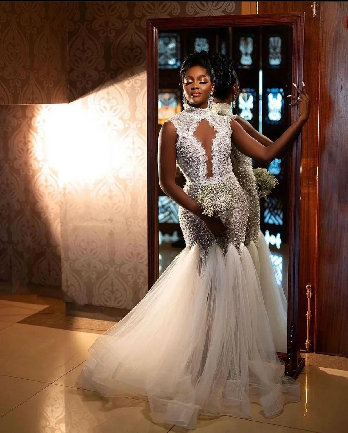 تخصيص انظر من خلال الخرز اللؤلؤ حورية البحر فستان الزفاف رداء دي ماري الأفريقي بلا أكمام ثوب الزفاف مفتوح الظهر