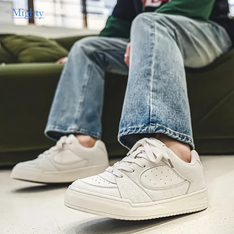 

Plus Size Men's Vulcanize Shoes Couple Burst 2024 New Casual Skateboard Bread Fashion Leather Male Walking Skate Sneakers Men