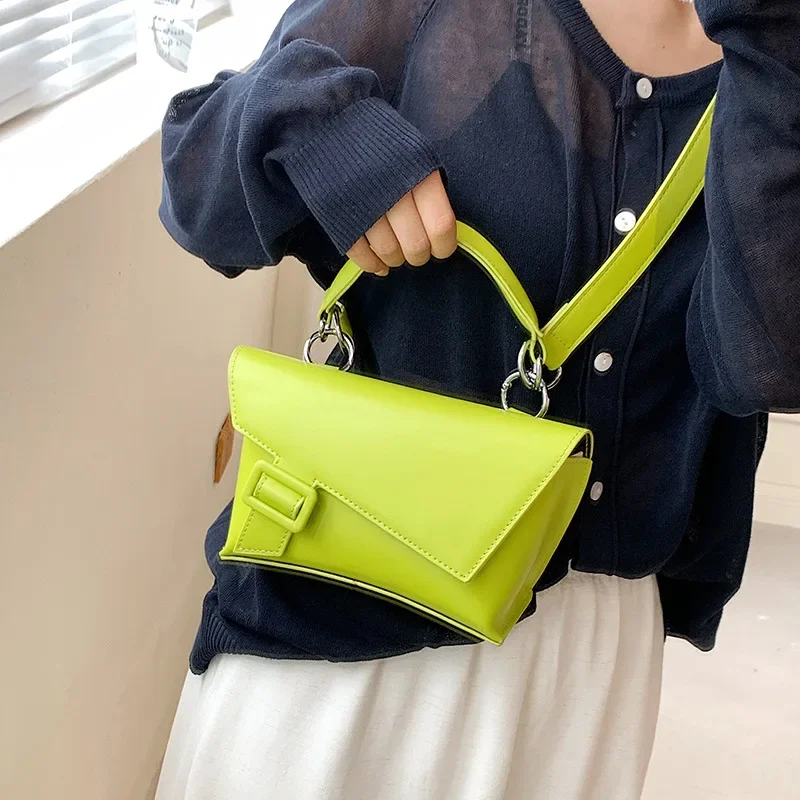 Pequena bolsa de ombro de couro para mulheres, bolsas femininas crossbody, bolsa monocromática, sacola verde, designer de moda, nova, 2023