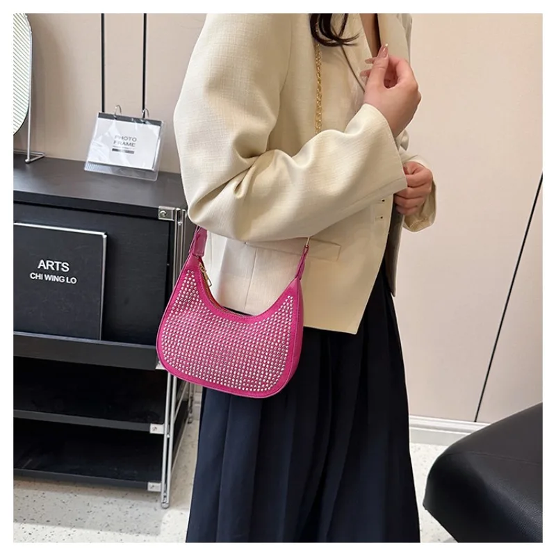 

Bright Diamond Western-style Crossbody Bag Handbag New Fashion Underarm Shoulder Bag Texture Niche Slung Dumplings Shoulder Bag.