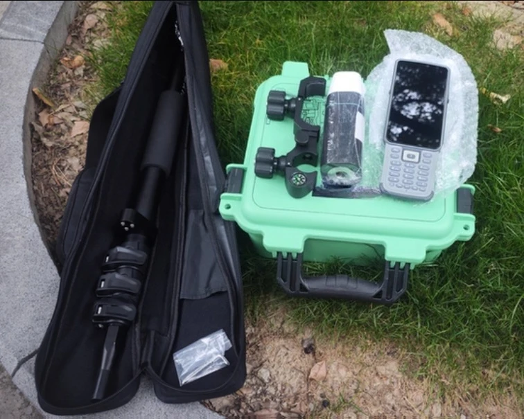 RTK surveying instrument engineering GPS coordinate layout, earthwork pile positioning, high-precision surveying instrument