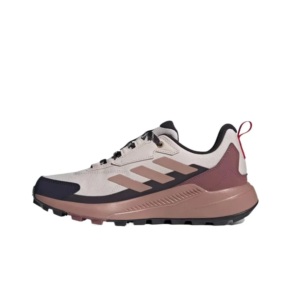 chaussures-de-montagne-et-de-randonnee-adidas-pour-femmes-modele-bas-rouge-ji1319