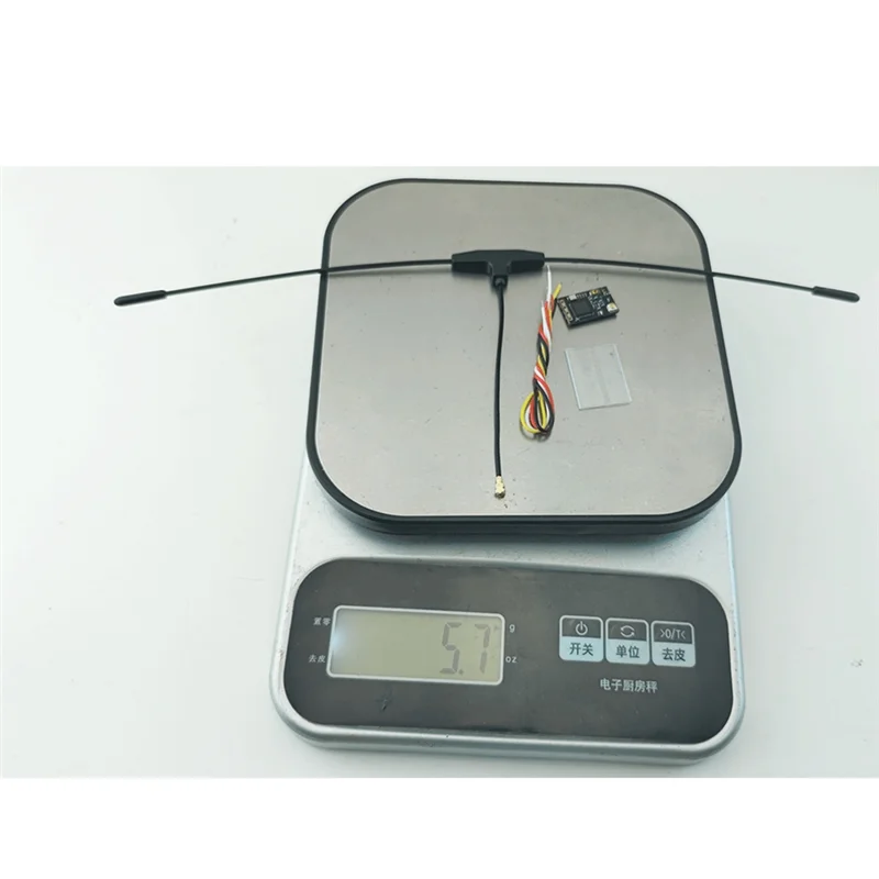 

Приемник 500 МГц 500,5 МГц-524,9 МГц с антенной Т-образного типа ESP8285, мощность телеметрии 50 МВт для гоночного дрона RC FPV