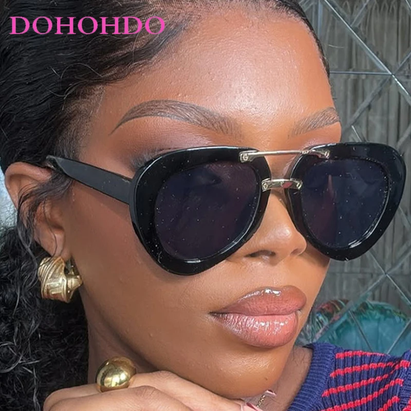 

2025 New Retro Personality Oversized Frame Women Sunglasses Pilot Men Sunglass Summer Shades Drive Traveling Punk Eyewear UV400