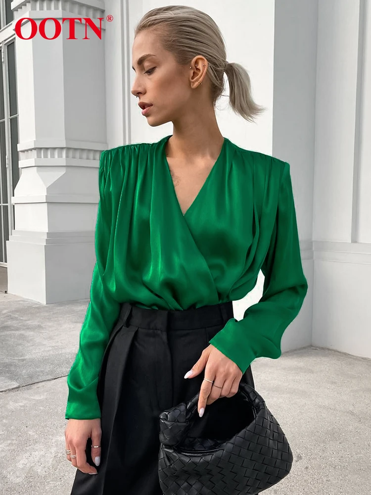 OOTN Sexy White V Neck Ladies Tops 2024 Street Green Pleated Long Sleeve Woman Blouse Spring 100% Polyester Casual Shirt Female