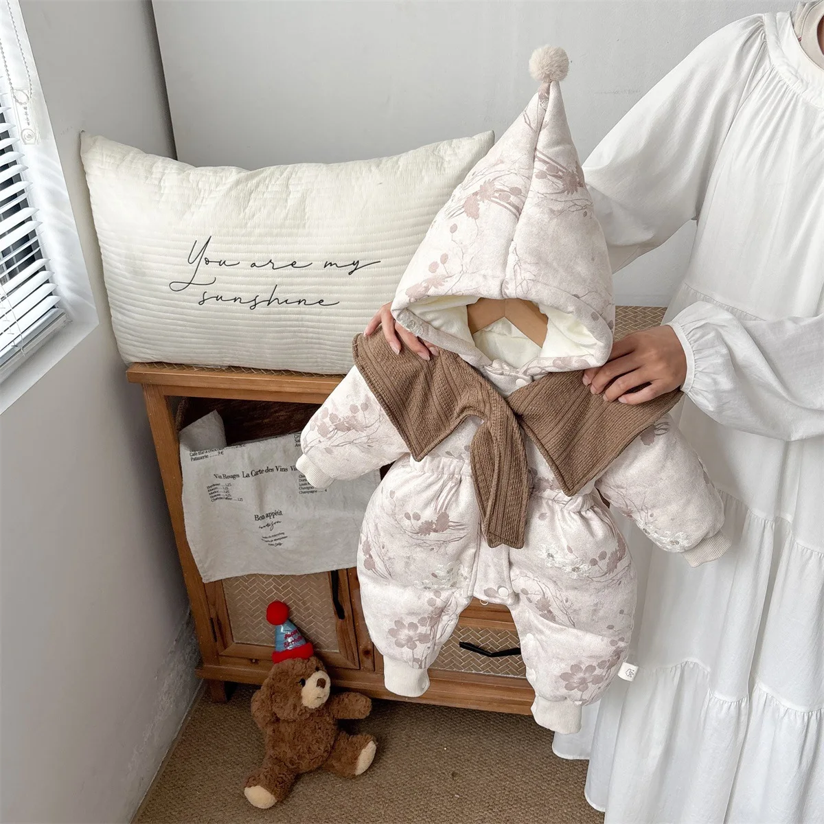 

2025 Winter Toddler Kids Girls Rompers Hooded Thick Warm Infant Baby Girls Jumpsuits Ins Cartoon Printed Newborn Girls Overalls