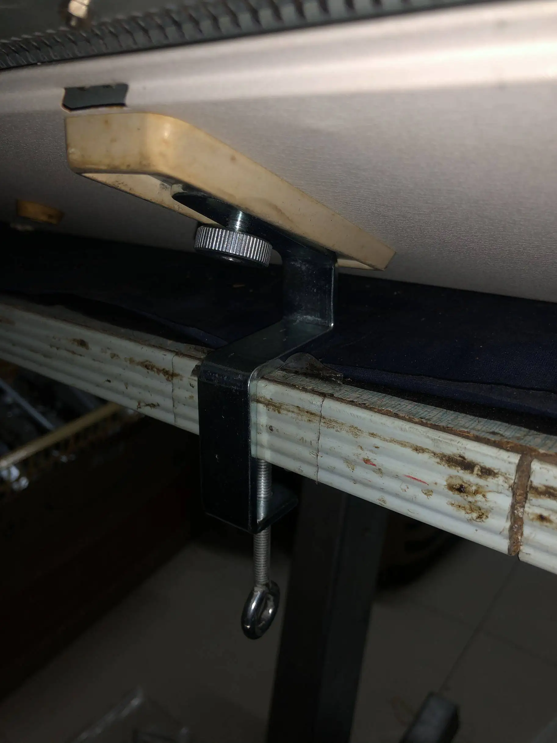 Silver Reed Weaving Machine Ribbing Machine Srp325 Srp50 Srp60 Srp60n Frp70 Auxiliary Table Pliers