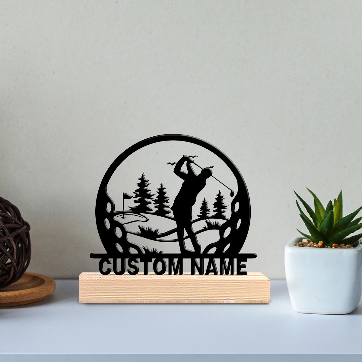 1 Stück Einfache Golf-Sportfigur Personalisierte Namens-Metallstatue Metall-Ornament Metall-Skulptur mit Holzsockel Kunstfigur mit Holzsockel