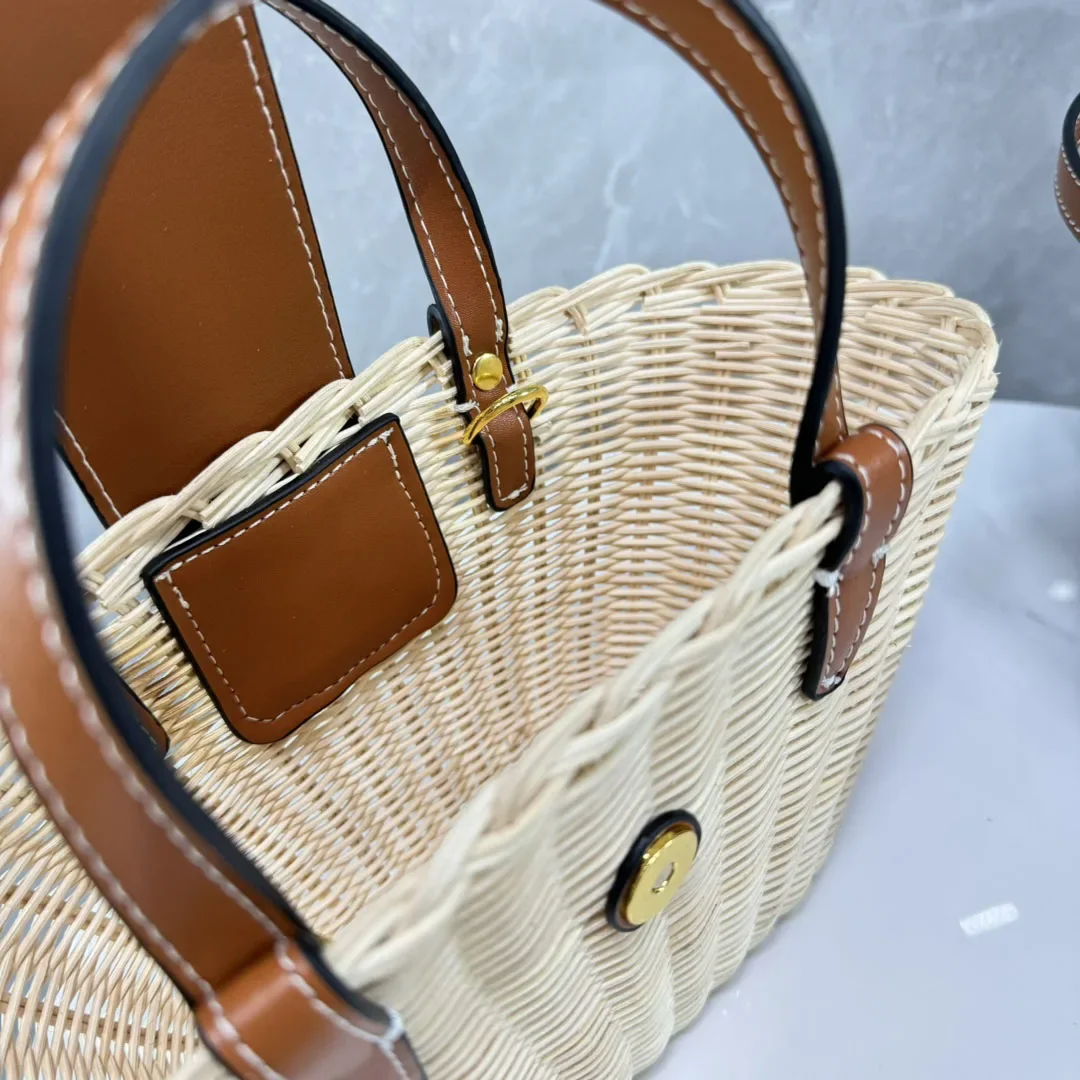 Stylish Handmade Top-handle Bags for Women Summer Vocation Beach Bags for Girls 2024 New Female Designer Straw Bag