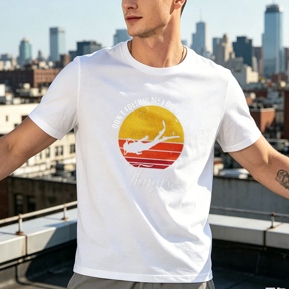 Vintage Sunset Scuba Diver Silhouette Distressed Print T-Shirt Unisex Crew Neck Cotton Tee Diving Ocean Lover Outdoor Hobby Wear