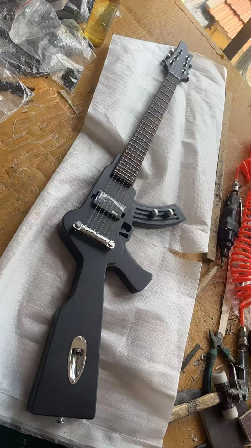 Matte black 6-string guitar, maple neck with rosewood fretboard, fixed bridge, professionally made, free delivery