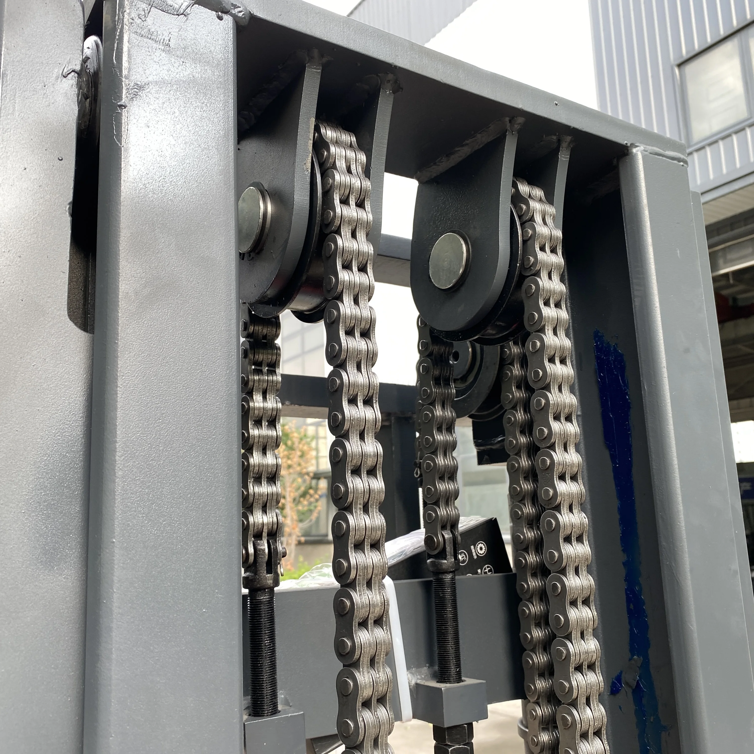 Durable 2 Tons 2m Semi Electric Automatic Forklift Stacker Machine view 5