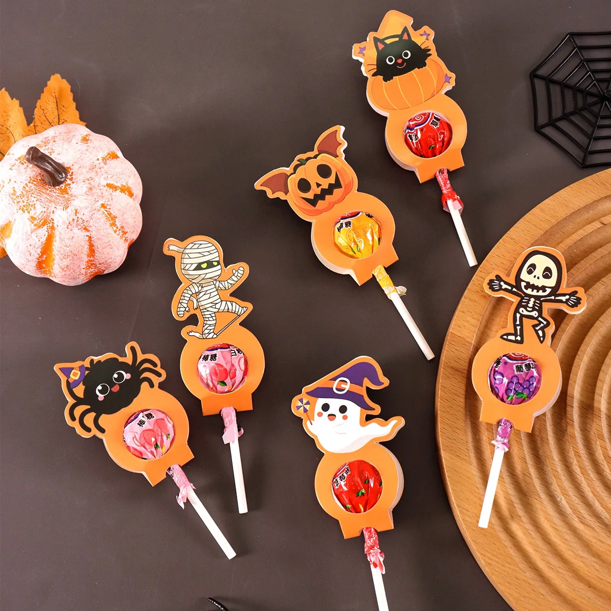 24 Stück Halloween-Lollipop-Papierhalter, niedliches, gruseliges Totenkopf-Design, Halloween-Lollipop-Dekorationskarten für fröhliche Halloween-Dekorationen
