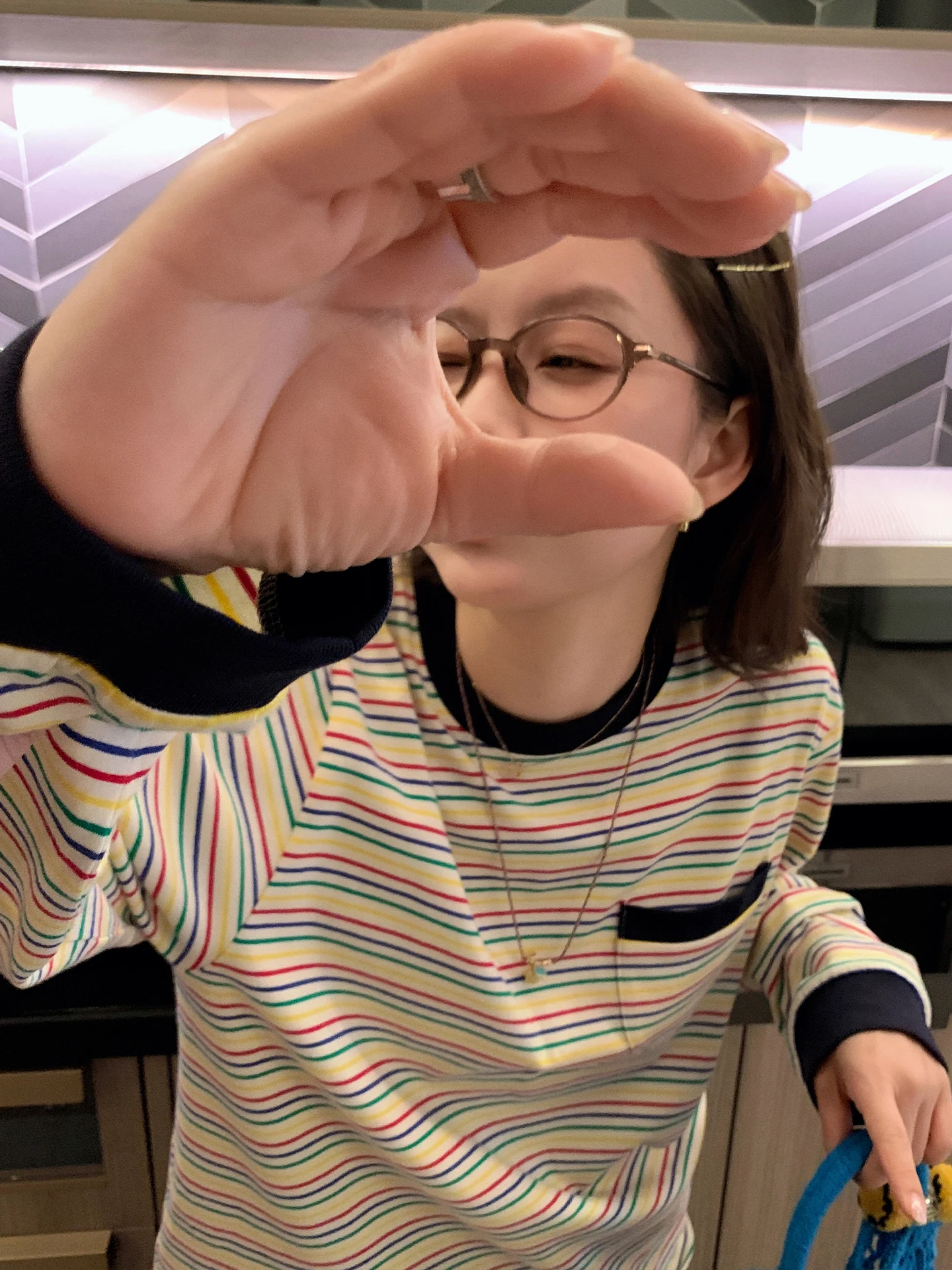 

Женская полосатая футболка Liberlin Sisy, свободная повседневная модель с длинным рукавом, весна 2026, новый стиль, цветные блоки, корейская версия, универсальный топ