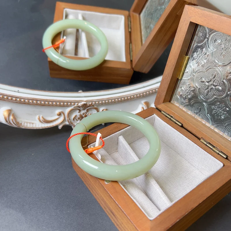 Natural Hetian Qinghai Material Bracelet, Casually Photographed At Stall, Jade Bracele