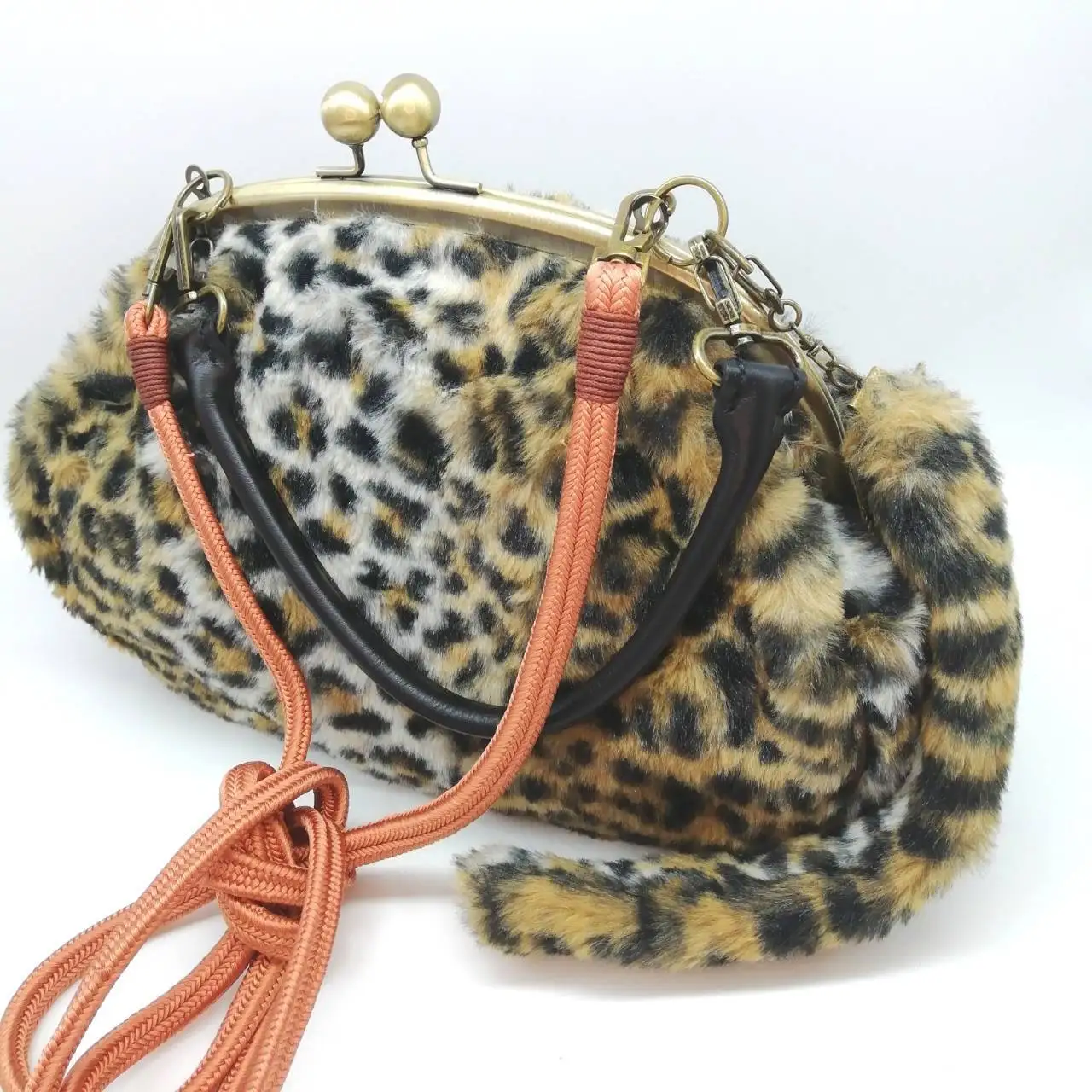 

Потерянная винтажная пухлая сумка с леопардовым узором и котом, 28x20x12 см, градиентный материал из искусственной шерсти, металлический клатч с замком поцелуя, кошелек с ферме