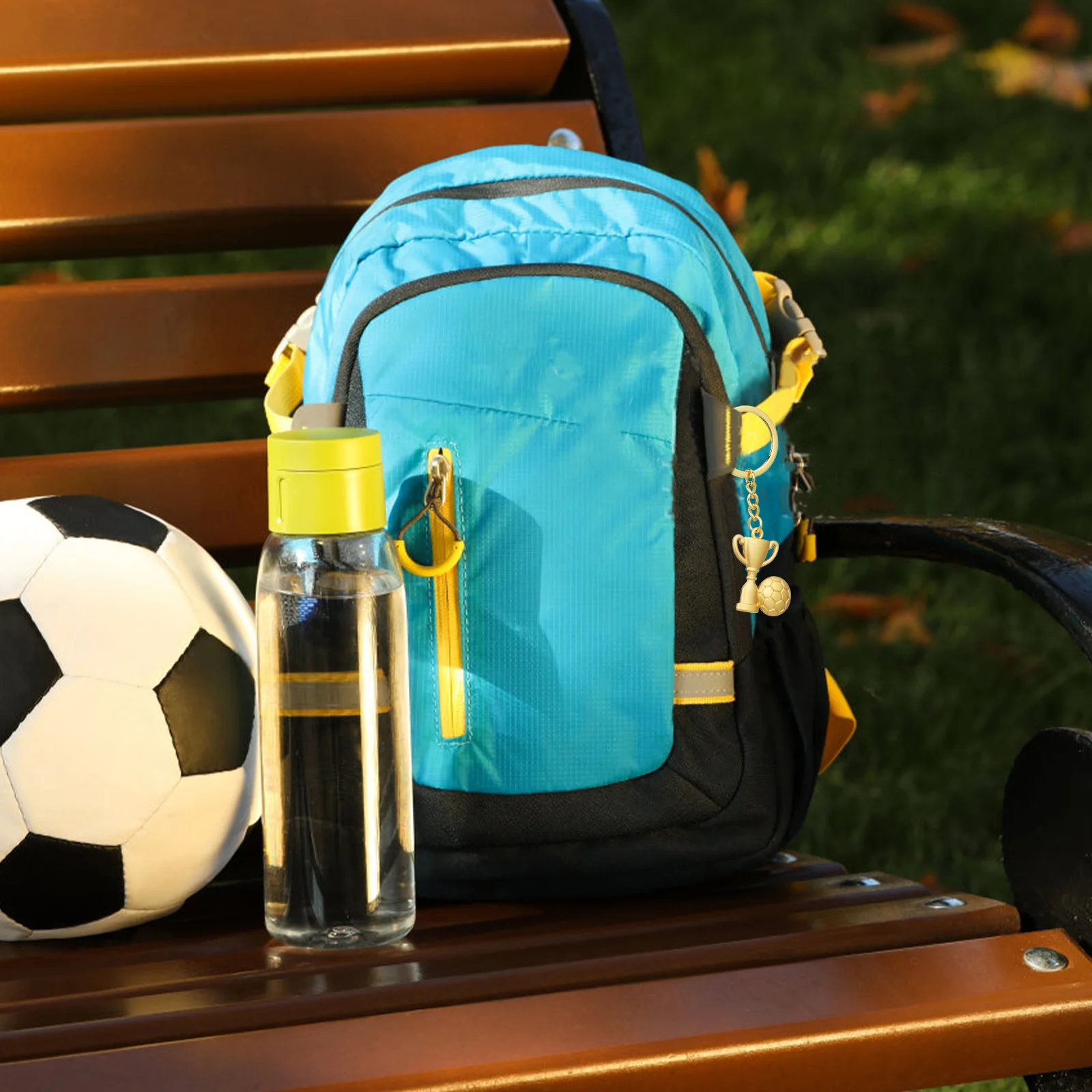 

2 pcs 3D Football Keychain Zinc Alloy Sports Rings Commemorative Gifts For Teen Boys Girls Soccer Accessories Keychains