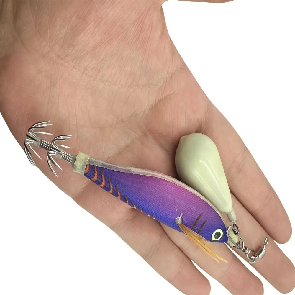 Una plataforma de pesca de camarones de madera de alta calidad, equipada con anzuelos de calamar y plomos luminosos: con un diseño realista de camarones y calamar, adecuada tanto para ambientes de agua salada y agua dulce, es un cebo para pescar