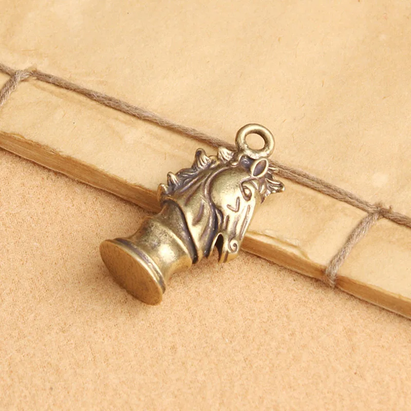 Brass Handmade Chess Horse Pendant for Keychains Copper Chinese Zodiac Horse Head Key Rings Pendants Car Key Hanging Men Jewelry