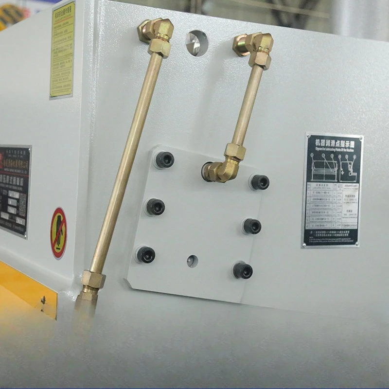 Cisaille à pendule hydraulique automatique QC12Y-6 × 2500, machine à commande numérique