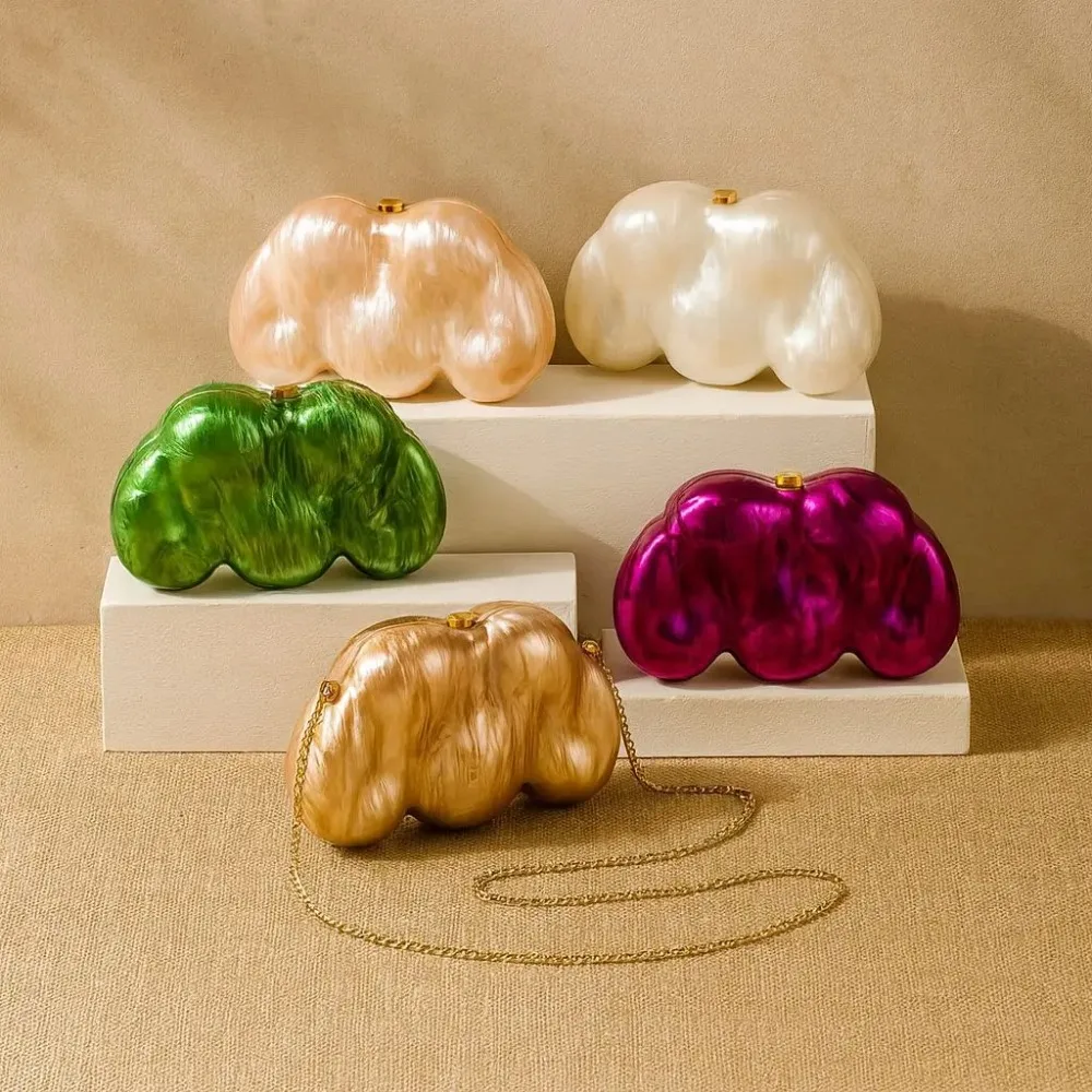 

Модная женская сумка через плечо с необычным акриловым дизайном в форме ракушки – незаменимый аксессуар для свадеб и вечеринок.