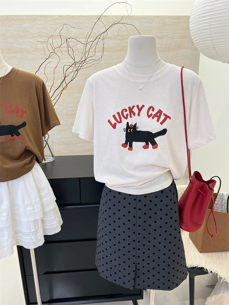 

Новая женская футболка в корейском стиле на лето: свободный крой, короткий рукав, принт в виде сердечек, милый дизайн, хлопковая смесь, повседневный топ