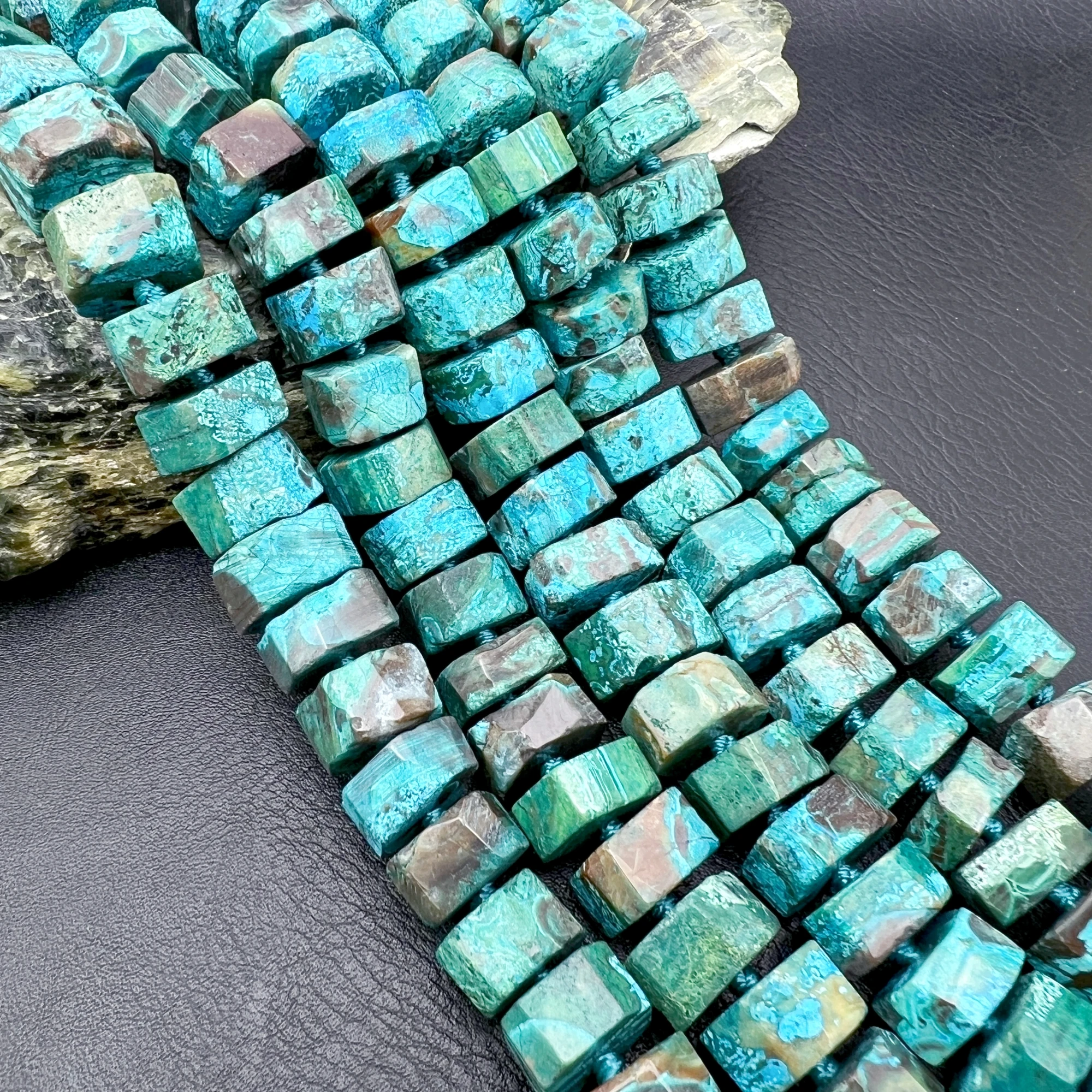 

Большие зеленые, синие океанские яшмы, каменные колеса, самородки, бусины для изготовления ювелирных изделий своими руками MY250938