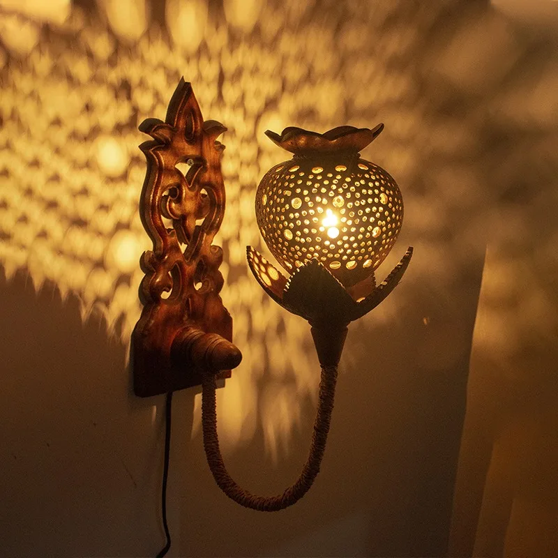 Thailand imported solid wood coconut shell creative wall lamp, handmade South East Asia style wall decoration corridor aisle