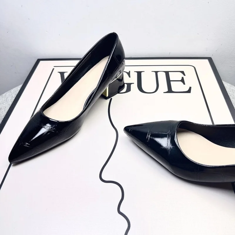 Thumbnail 3 - #14 Best Middle Heels to Buy In 2026