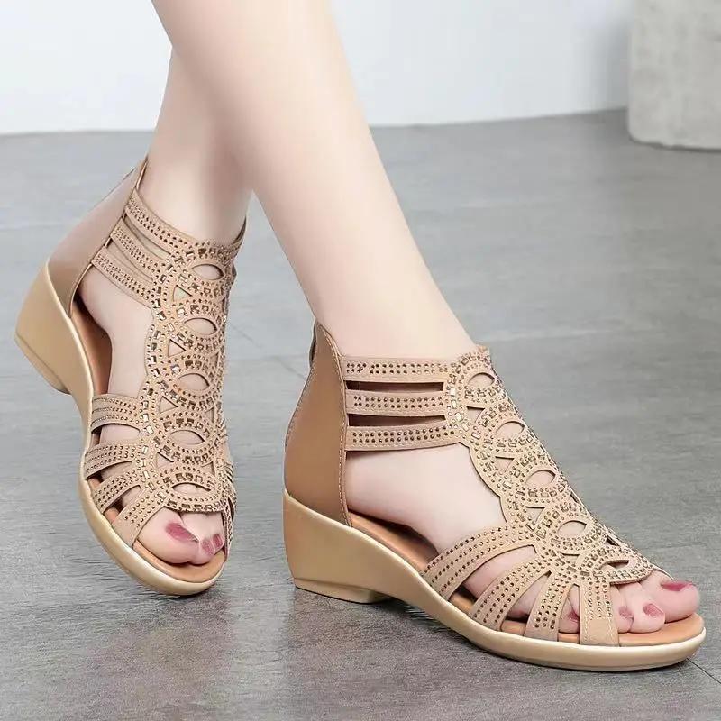 Women Summer Soft Leather Roman Sandals Women's Casual Wedge Shoes Women's Zip Footwear Bling Hollow Out Shoes Ladies Sandals