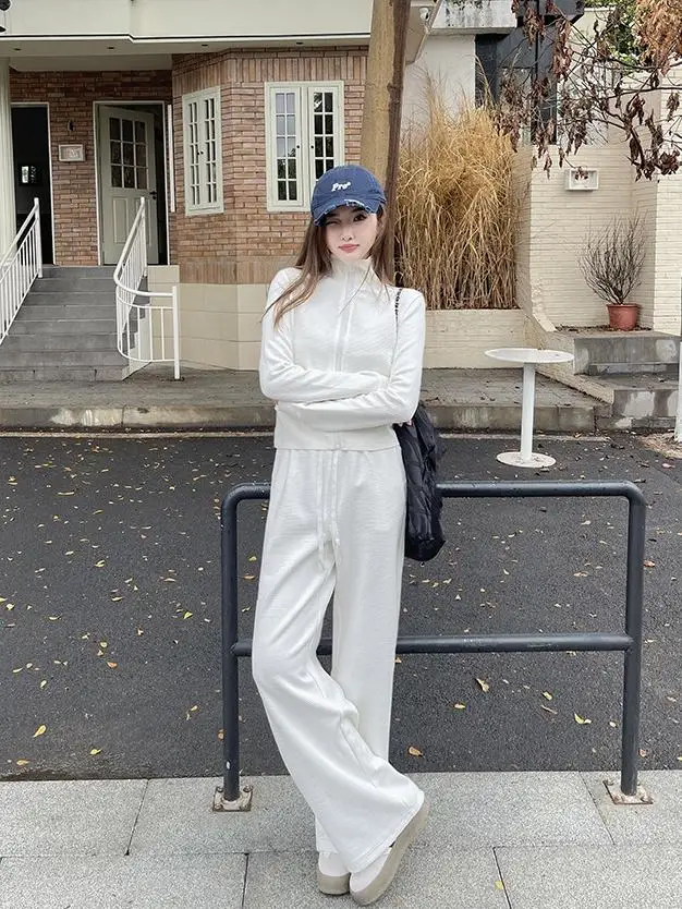 

Белый спортивный костюм на молнии для женщин: повседневный комплект из двух предметов с длинными рукавами и хлопковыми брюками для возраста 25-35 лет