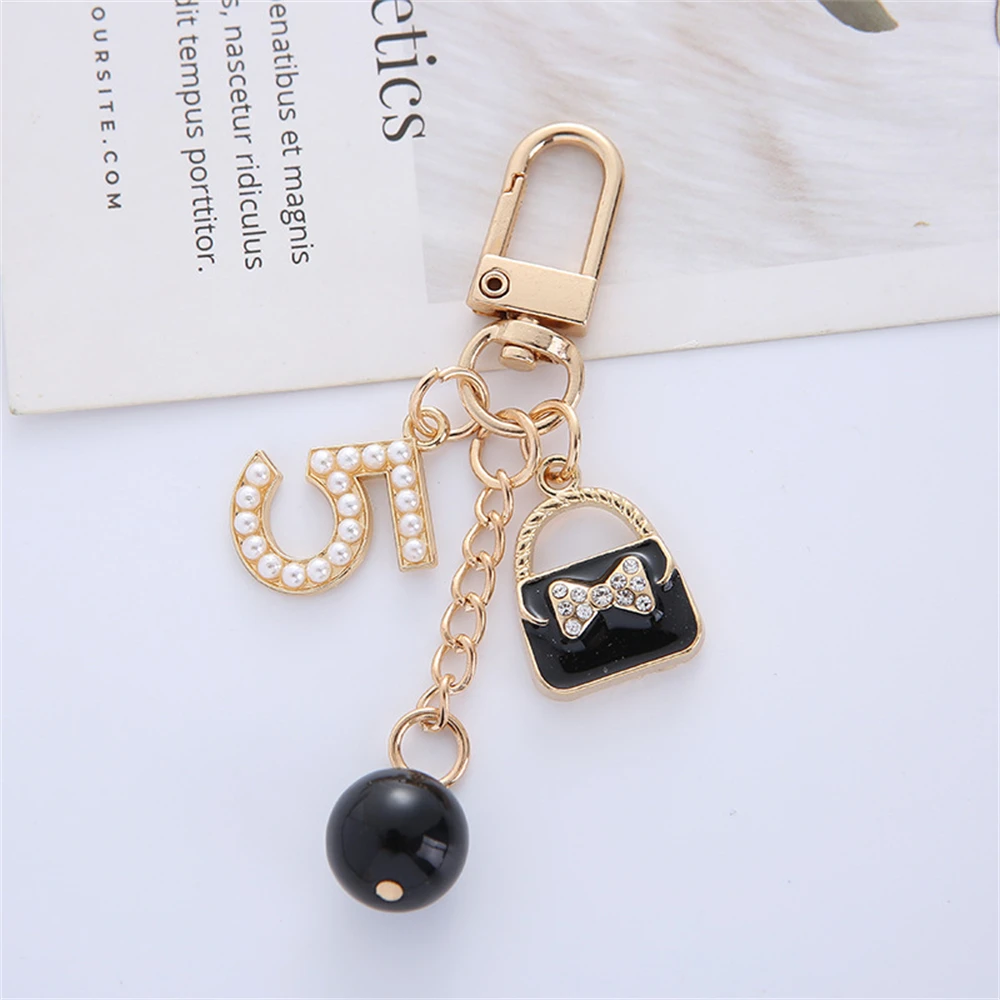 Exquisite Keychain Fashion Pearl Love Flower Keyring Geometric Key Chain Trendy Bag Pendant Charms For Women Gifts Accessories