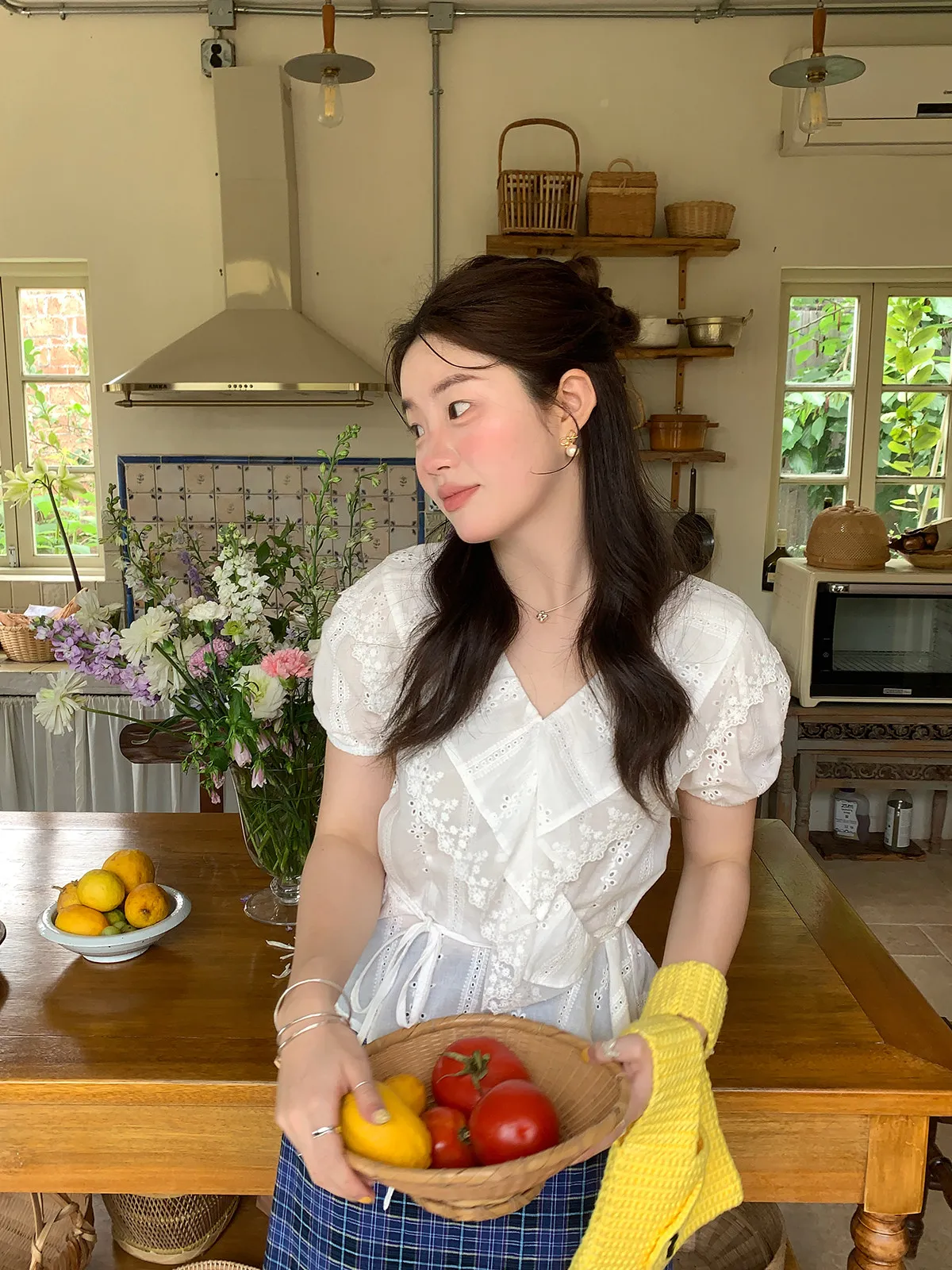 

Sweet Gossamer White V-ne Lace irt Women's Belted Waist Design Korean Sle Summer Cotton Bubble Sve Casual Faion