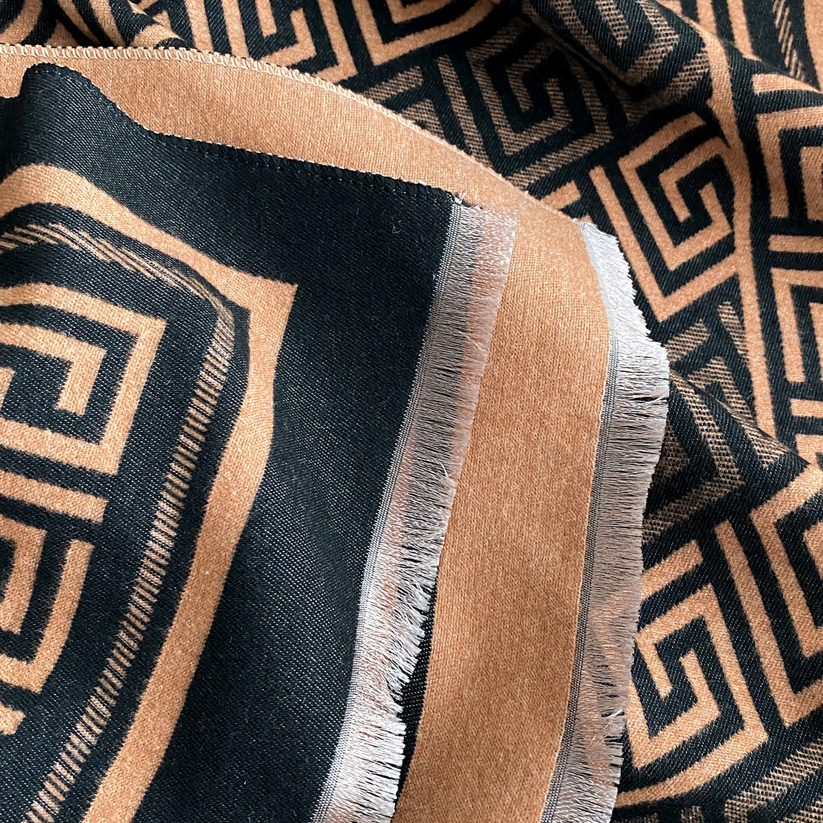 Winter Frauen Luxus Marke Imitation Kaschmir Schals Dicke Warme Schal Plaid Jacquard Weichen Weiblichen Bufanda Pashmina Poncho Schal – Detail 12