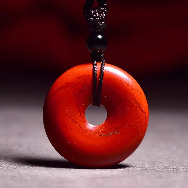 Red Bamboo Stone Pendant Pendant Amulet Bitterness Mole Dissolve Disaster Career Not Smooth Shadow Stone Necklace Men and Women