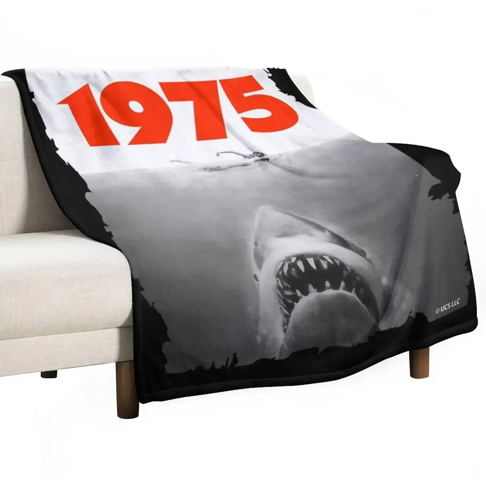 

Jaws 1975 fan art Throw Blanket Softest Blankets For Bed Decorative Beds Blankets