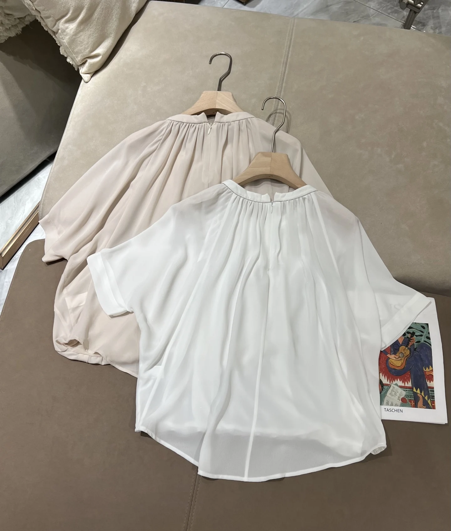 

2026 Spring/Summer New Arrival: High-Quality, Stylish, And Casual Crew-Neck Top Women'S