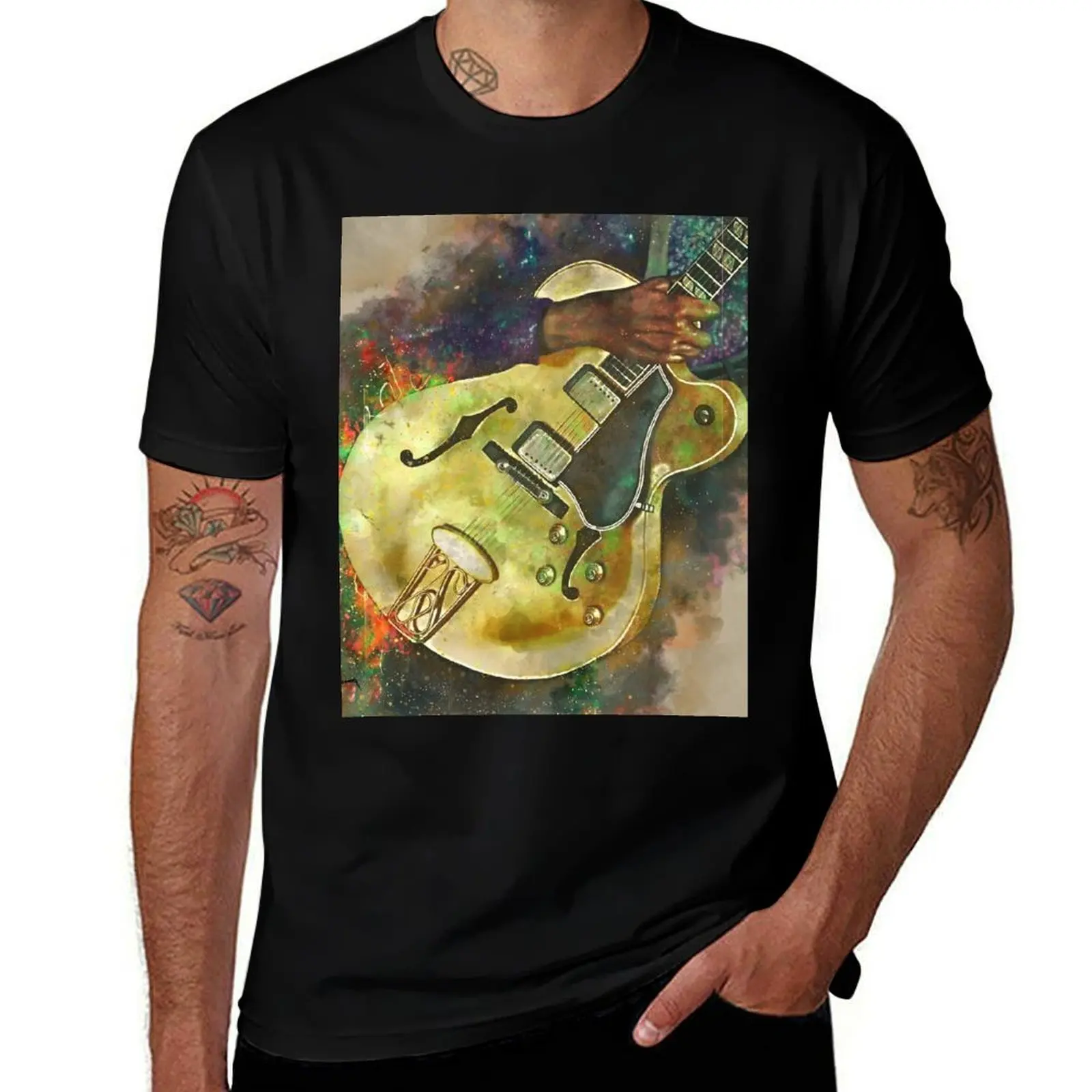 

Chuck Berry's electric guitar T-Shirt Daily Wear Plain Short Sleeve Shirt