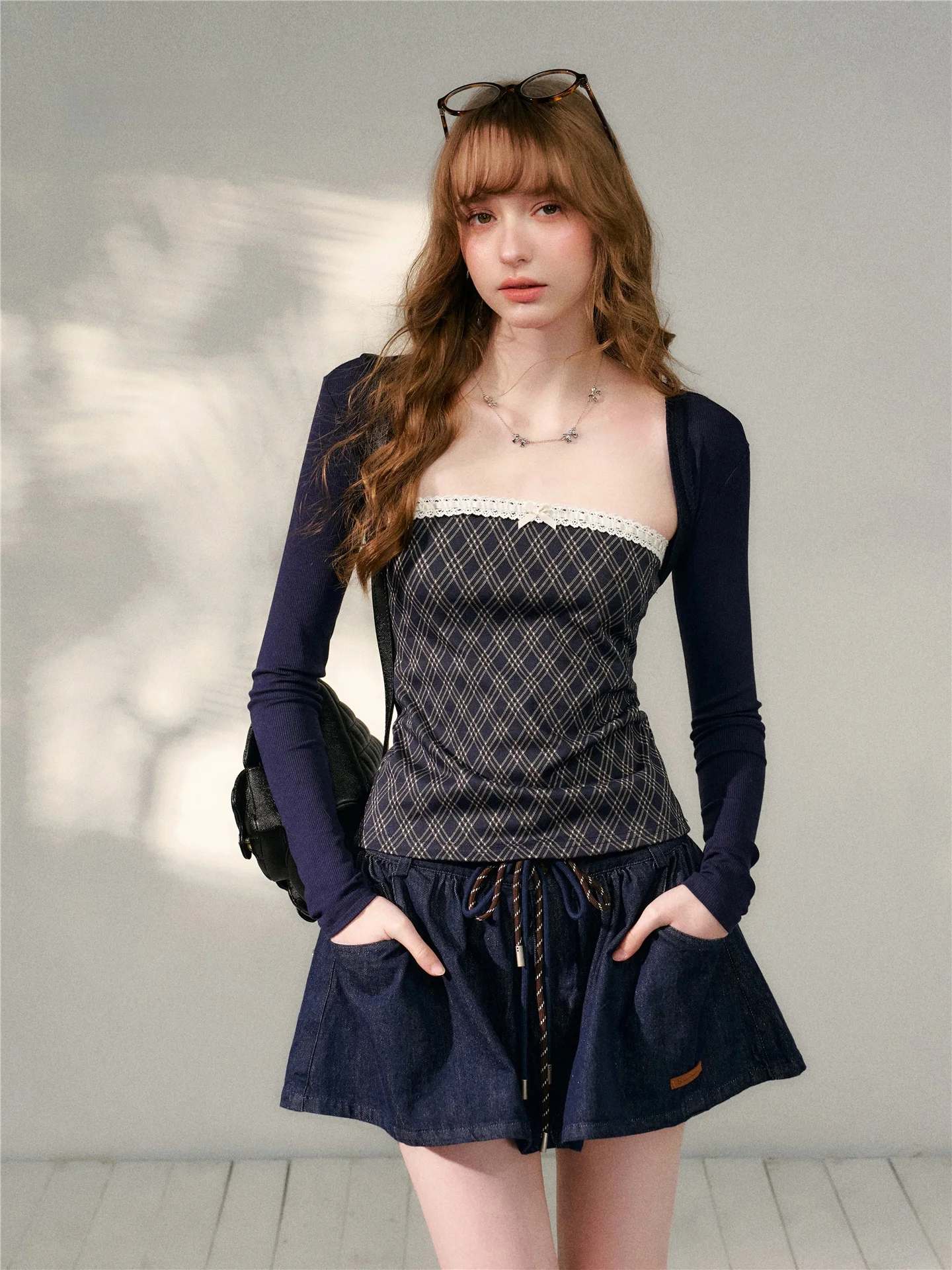 

Slim Fit Long Sleeve T-Shirt Women's Lace Trim Plaid Patchwork Top Elegant Style Fashion Ladies' Clothing Spring Season