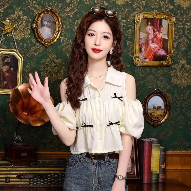 

Шифоновая рубашка с короткими рукавами, женская новинка 2025, летняя взрывная мода, зарубежный стиль, модные короткие плечи с дикими пуговицами