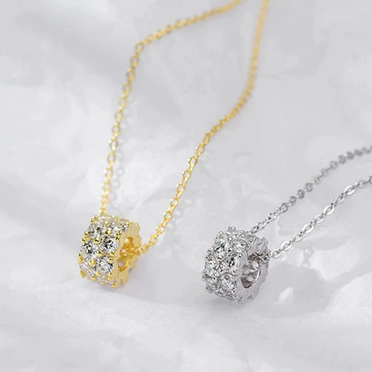 여성용 행운의 부적을 위한 티타늄 스틸 목걸이, 가볍고 고급스럽고 틈새 여름 절묘하고 고급스러운 쇄골 체인