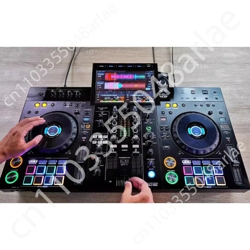 مشغل الأقراص الكل في واحد XDJ-RX3 يدعم قرص U