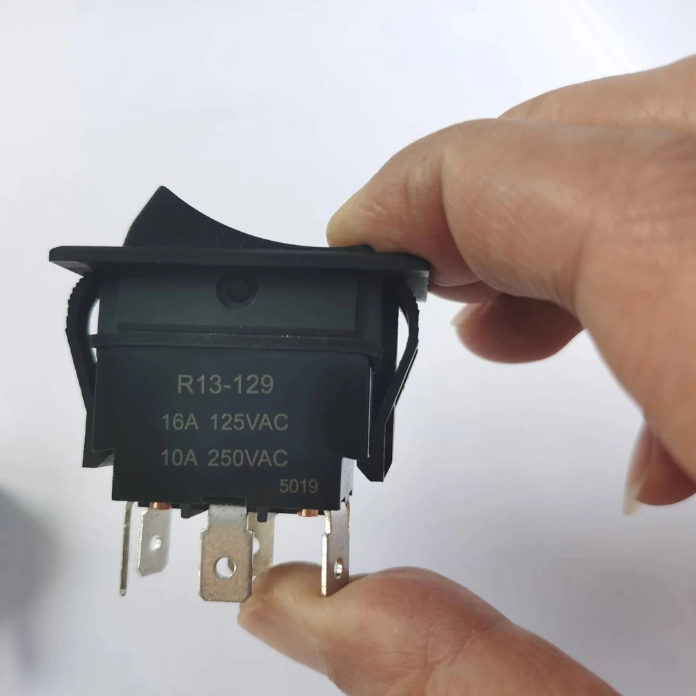 R13-129 4Pin 6Pins 125/250V 16A (ON)-OFF-(ON) DPDT Momentary Industrial Electric Rocker Pushbutton Switch for Power Tool Machine