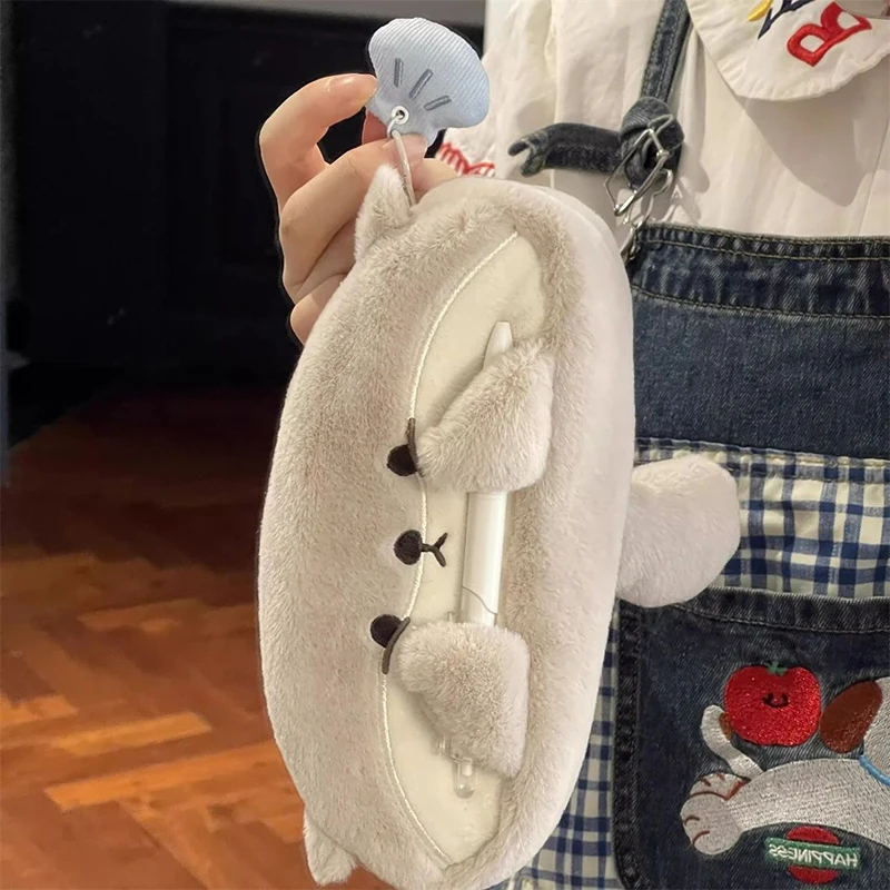 Kawaii Küçük Su Samuru Penguen Peluş Kalem Çantası Büyük Kapasiteli Kalem Kutusu Kırtasiye saklama çantası Kırtasiye Okul Malzemeleri