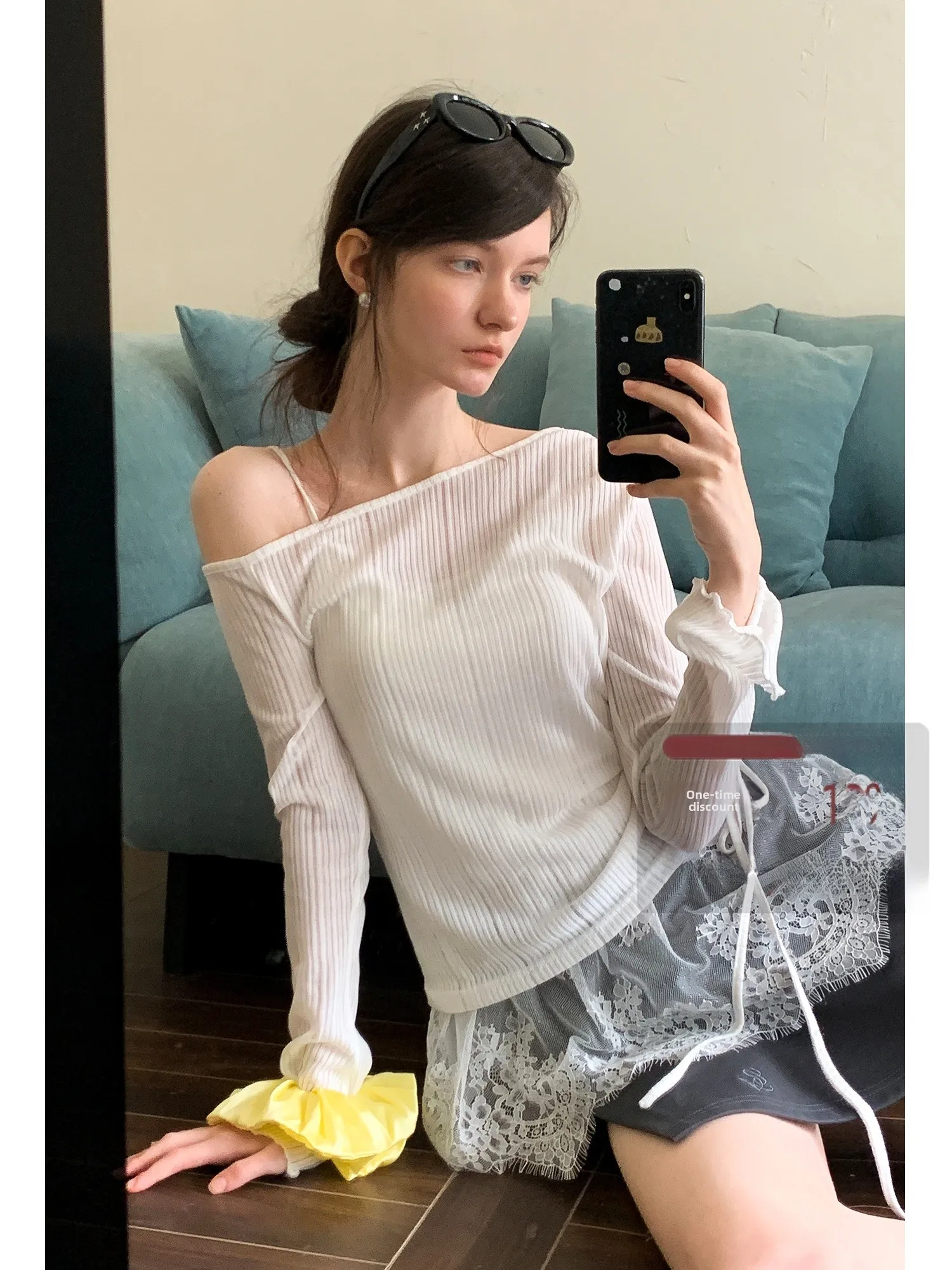 

Eggka White Long Sve T-irt with Chest Pad Lace Trim oulder Design Women's Spring Summer New Sle Faion Sensation Top