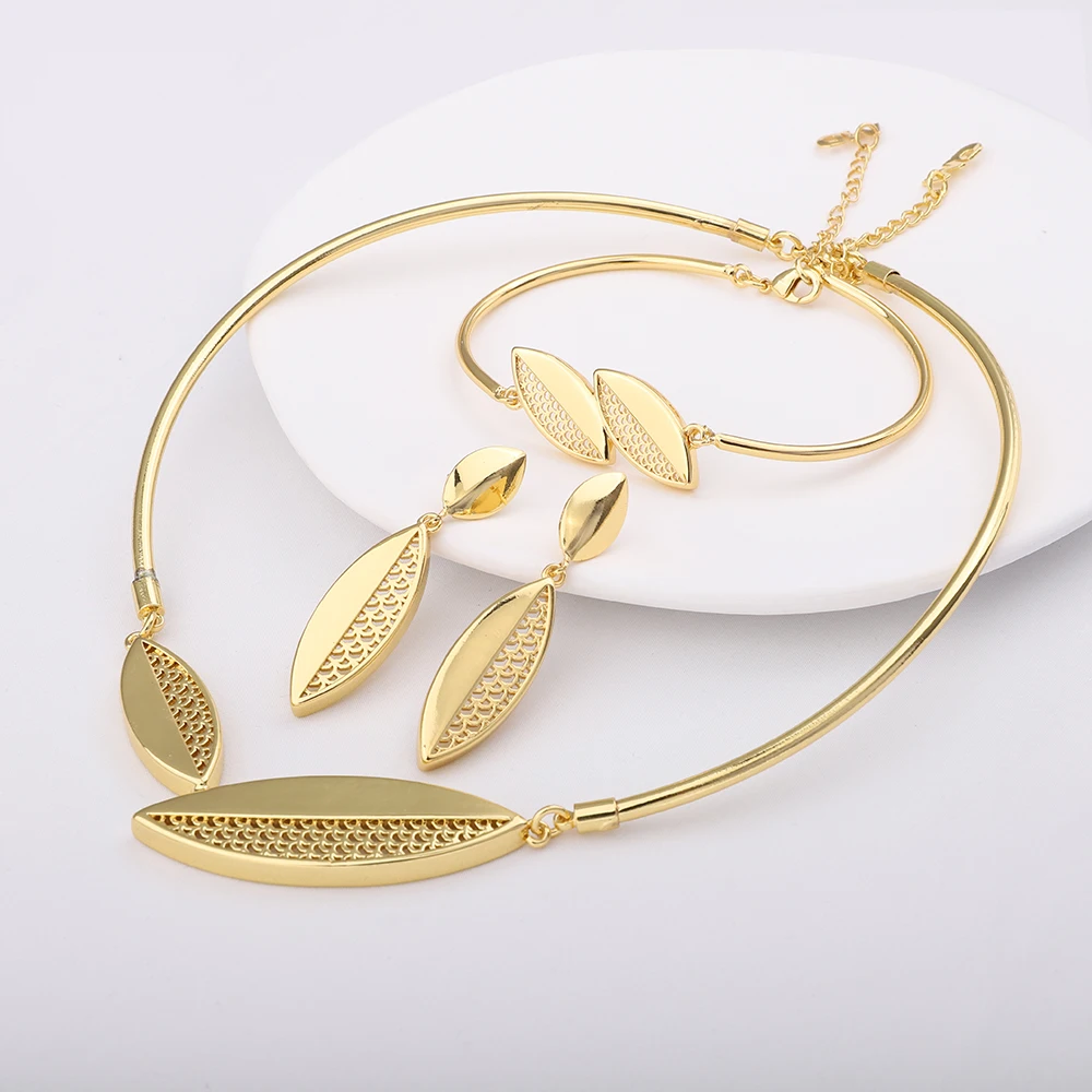 Dubai Fashion Elegant Jewelry Leaf Pendant Earrings Bracelet Set Simple Style Women\'s Wedding Party