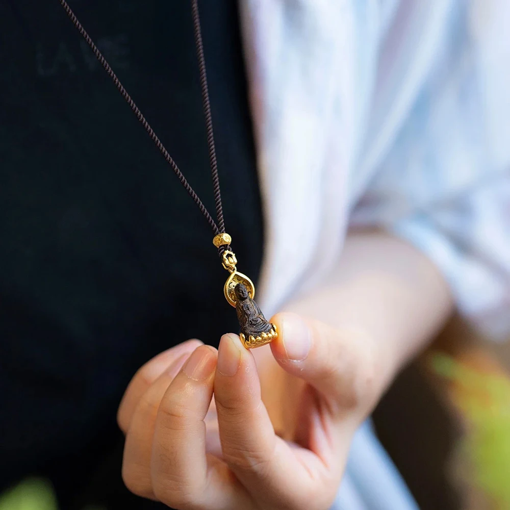 Healing Jewelry Guardian Buddha Guanyin Amulet Pendant Necklace Tibetan Ethnic Style Sweater Chain Luxury Amulet Mascot for Men